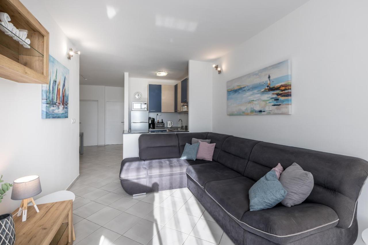 Sundowners Apartment, 52Qm, Double & Single Bed, 10 Min From Old Town Of Split Eksteriør bilde