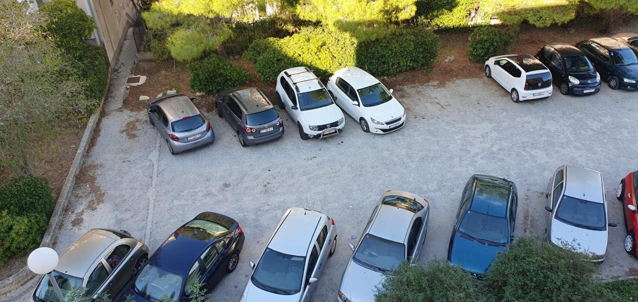 Sundowners Apartment, 52Qm, Double & Single Bed, 10 Min From Old Town Of Split Eksteriør bilde